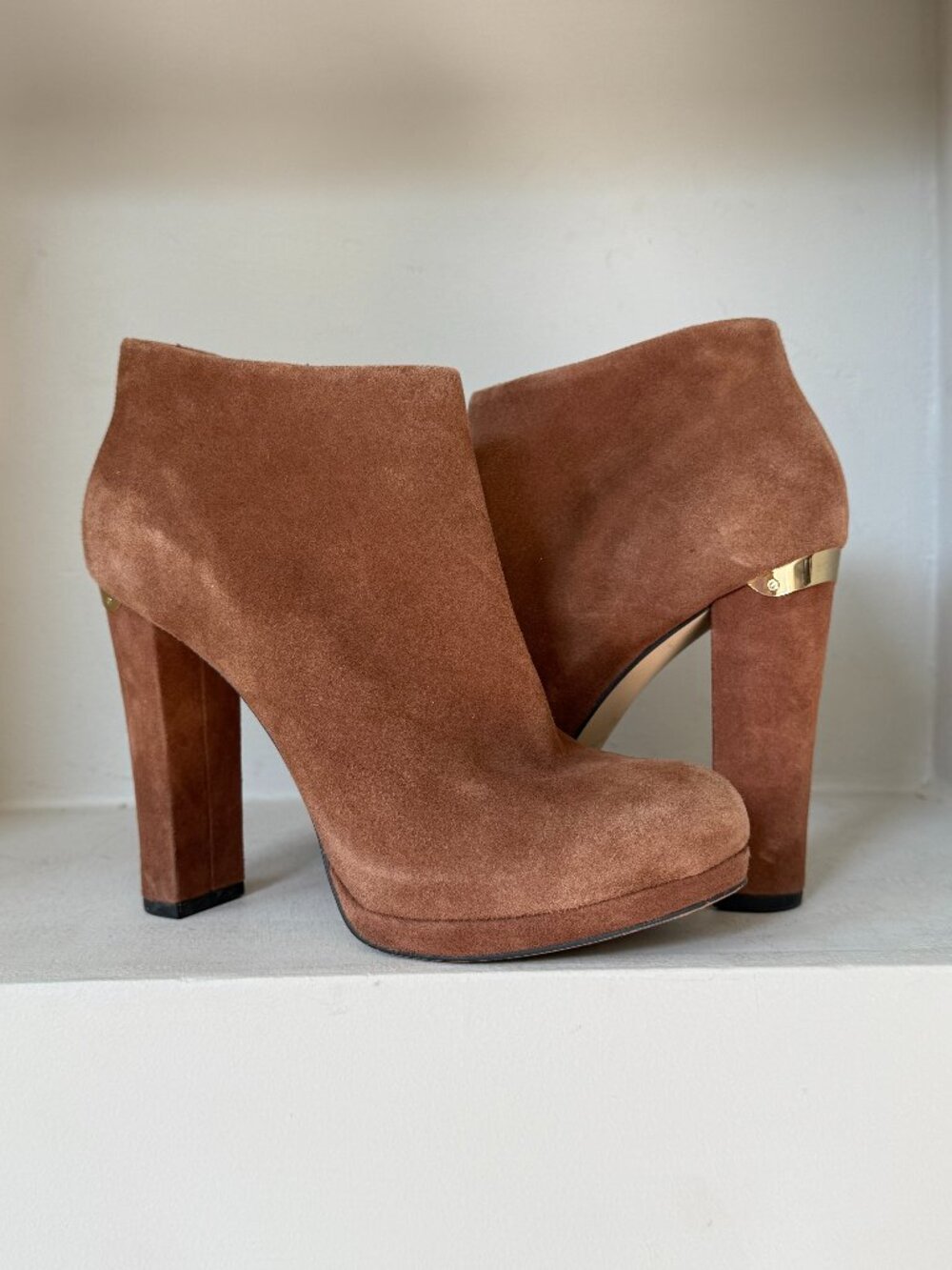 MICHAEL Michael Kors Brown Suede Platform Ankle Boots Booties 7.5 Gold